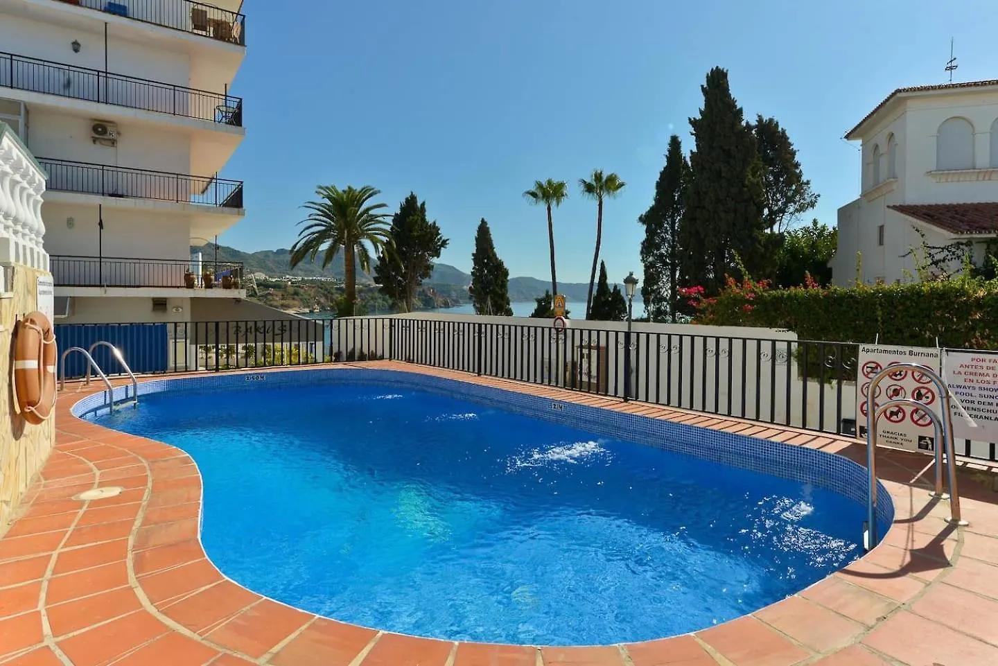 Carabeo Perla Apartman Nerja